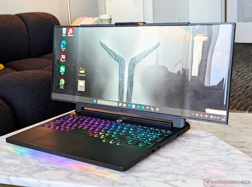 Laptops: Rollable Displays & Featherweight 1